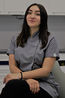 Prosthodontist technician Liubov Sachko